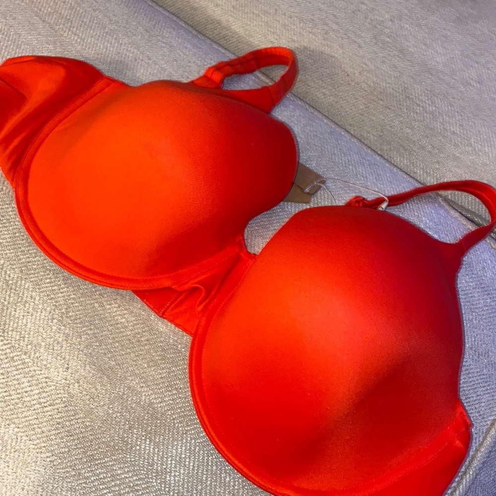 SKIMS BRA